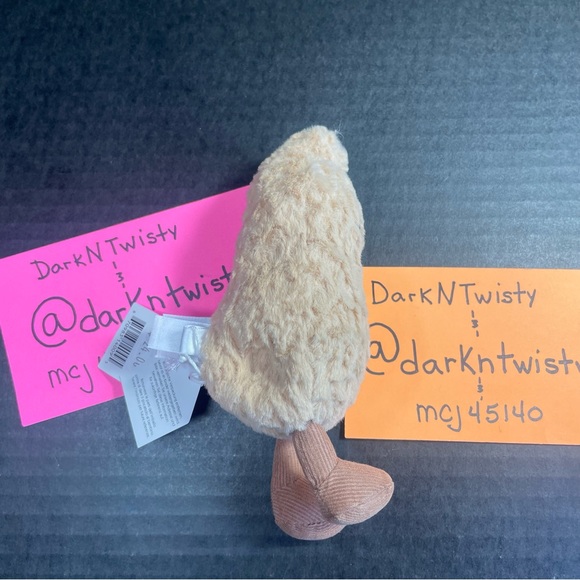 BNWT JELLYCAT AMUSEABLE PEANUT - Picture 7 of 16